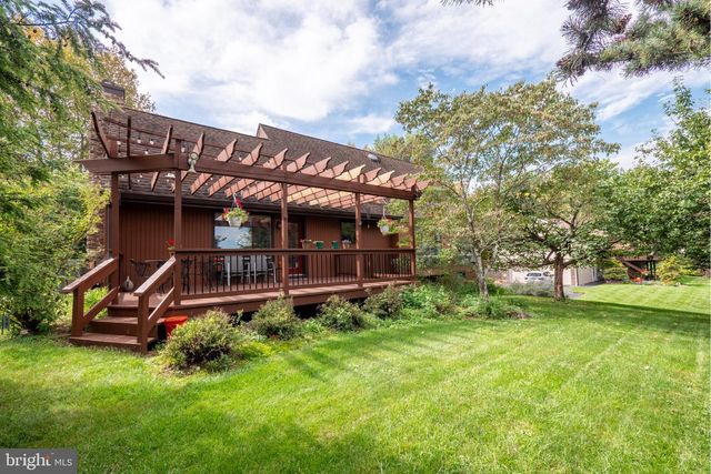 7942 WOODSBLUFF RUN, Fogelsville, PA 18051