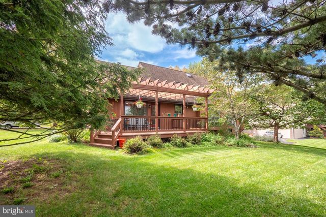 7942 WOODSBLUFF RUN, Fogelsville, PA 18051