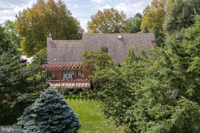 7942 WOODSBLUFF RUN, Fogelsville, PA 18051