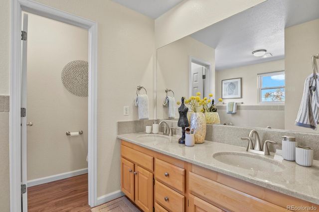 145 S Yarrow Street, Lakewood, CO 80226