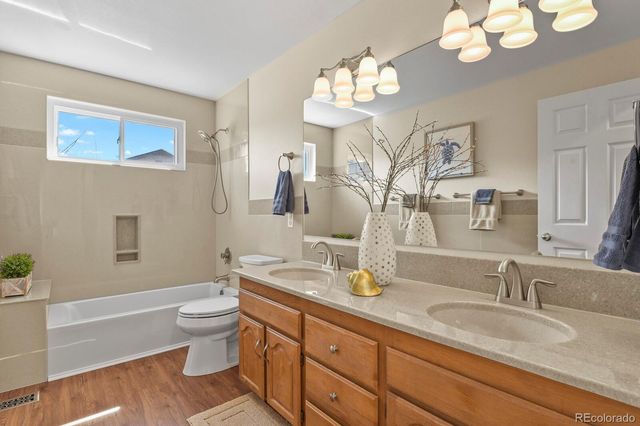 145 S Yarrow Street, Lakewood, CO 80226