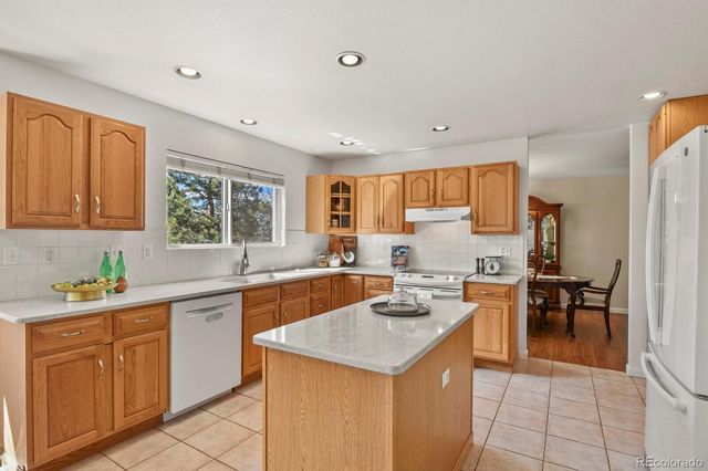 145 S Yarrow Street, Lakewood, CO 80226