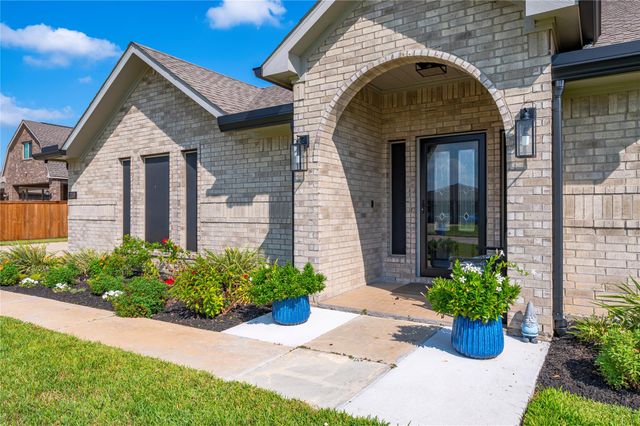 2110 Wikiup Street, Dickinson, TX 77539