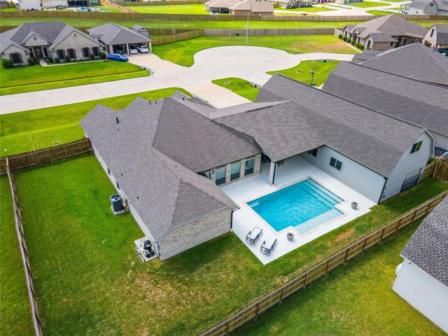 2110 Wikiup Street, Dickinson, TX 77539