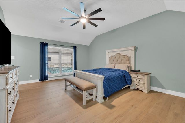 2110 Wikiup Street, Dickinson, TX 77539
