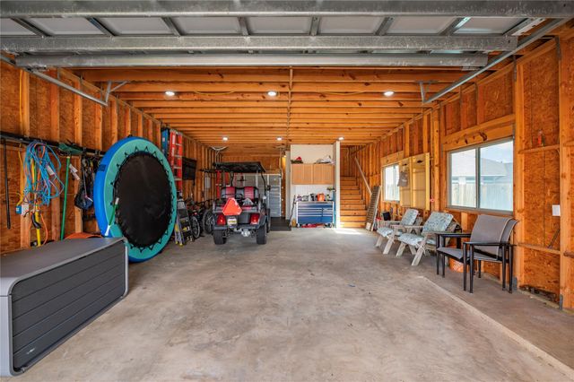 2110 Wikiup Street, Dickinson, TX 77539