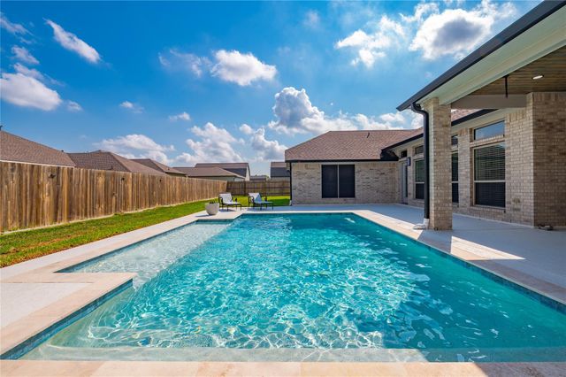2110 Wikiup Street, Dickinson, TX 77539