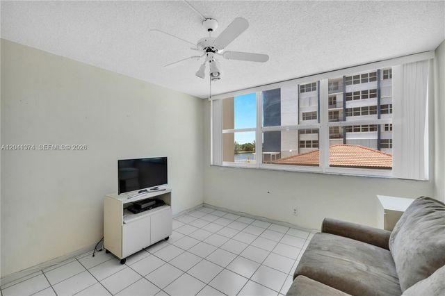 1410 S Ocean Dr 304, Hollywood, FL 33019