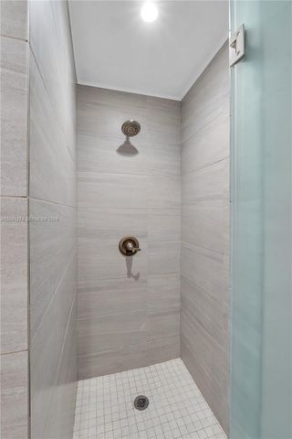 1410 S Ocean Dr 304, Hollywood, FL 33019