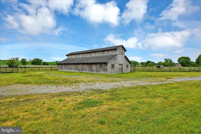 350 MYER DR, Fredericksburg, PA 17026