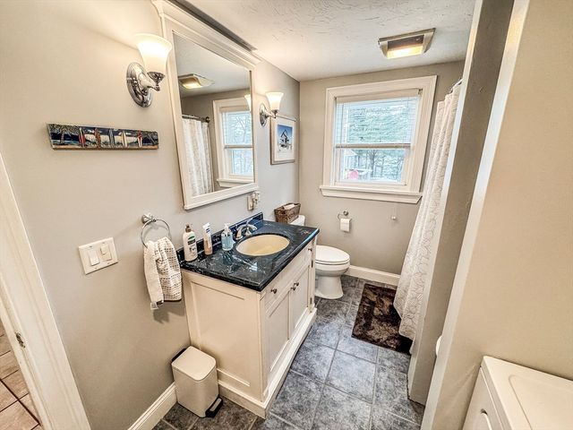 112 Gleason Ave, East Brookfield, MA 01515