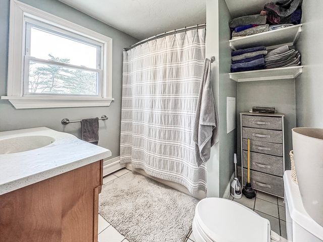 112 Gleason Ave, East Brookfield, MA 01515