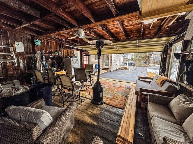 112 Gleason Ave, East Brookfield, MA 01515