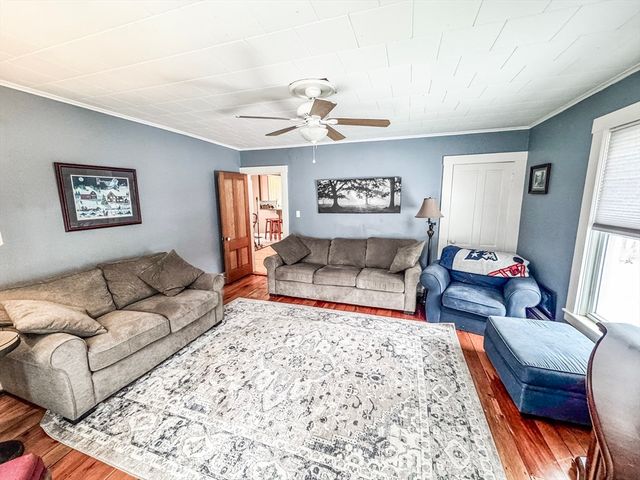 112 Gleason Ave, East Brookfield, MA 01515