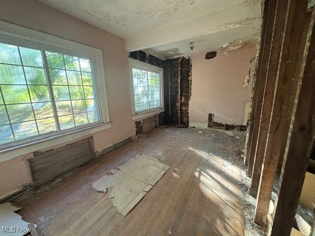 2383 Lee Road, Cleveland Heights, OH 44118