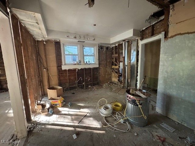 2383 Lee Road, Cleveland Heights, OH 44118