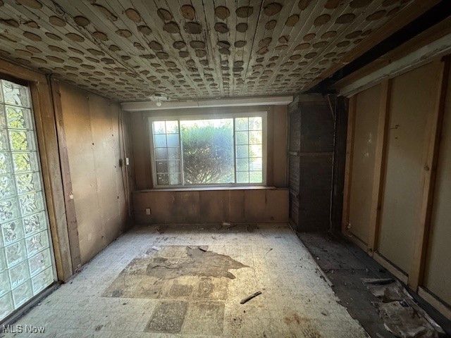 2383 Lee Road, Cleveland Heights, OH 44118