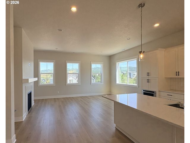 16276 Nw Holman Way L 97, Portland, OR 97229