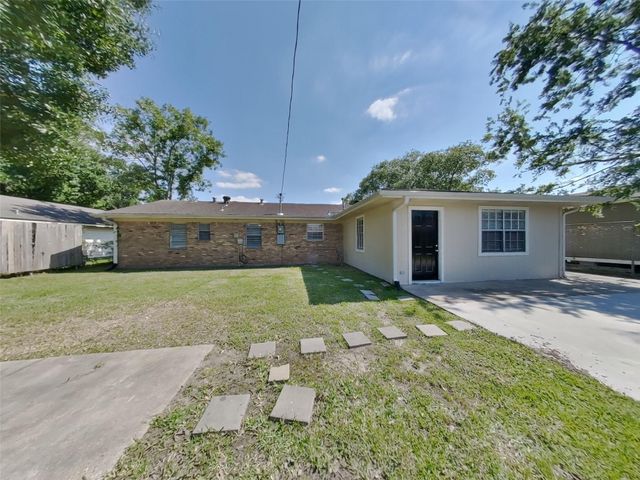 411 E Carby Road, Houston, TX 77037