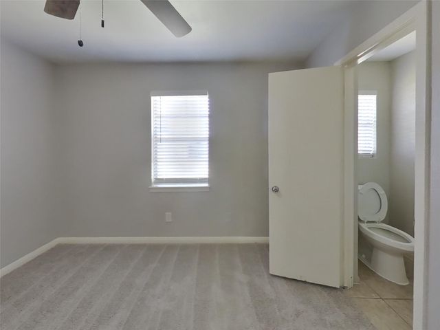 411 E Carby Road, Houston, TX 77037