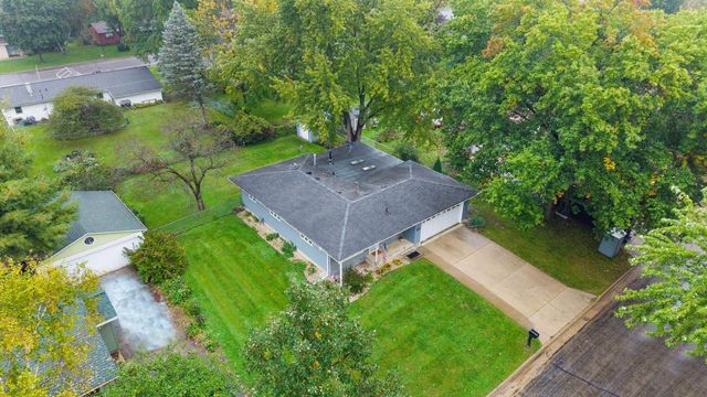 700 Kenwood Circle, Verona, WI 53593