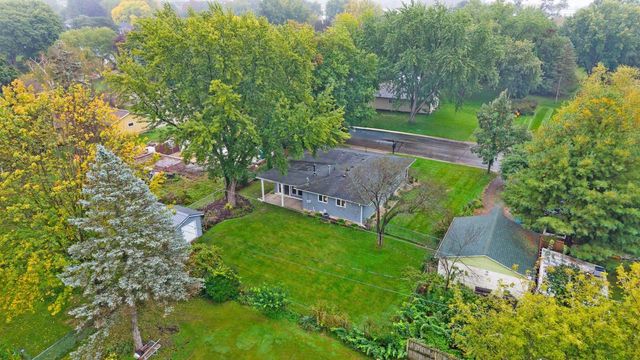 700 Kenwood Circle, Verona, WI 53593