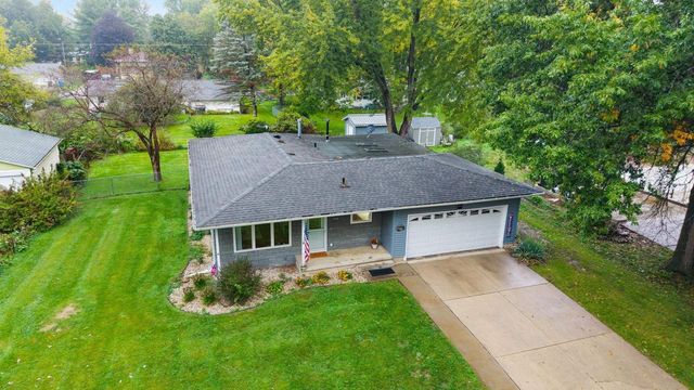 700 Kenwood Circle, Verona, WI 53593