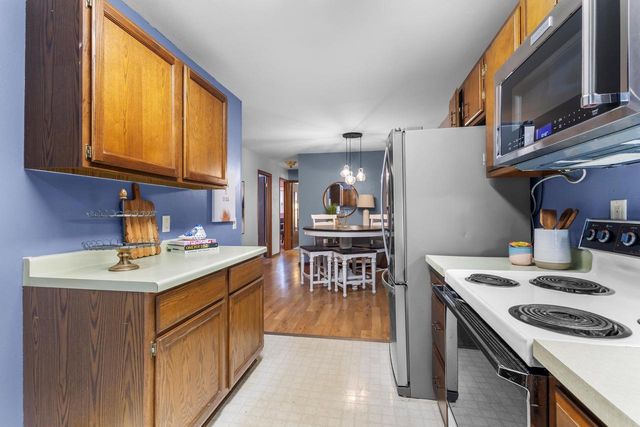 700 Kenwood Circle, Verona, WI 53593