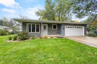 700 Kenwood Circle, Verona, WI 53593