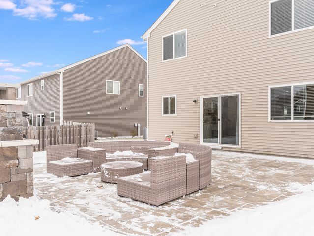 3732 Flynn Street, Mchenry, IL 60050