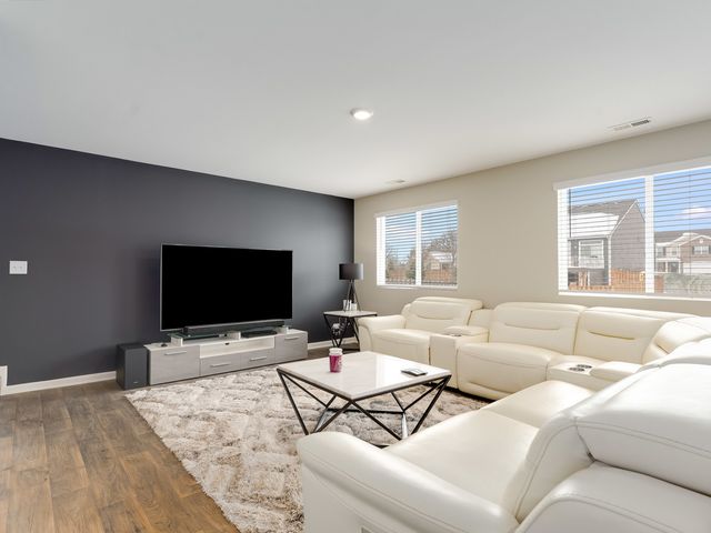 3732 Flynn Street, Mchenry, IL 60050