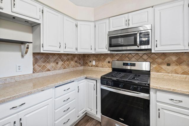 2090 Carnelian Lane, Eagan, MN 55122