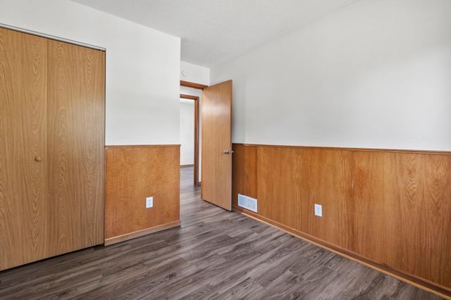 2090 Carnelian Lane, Eagan, MN 55122