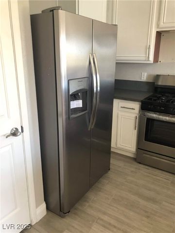 10245 South Maryland Parkway 2193, Las Vegas, NV 89183