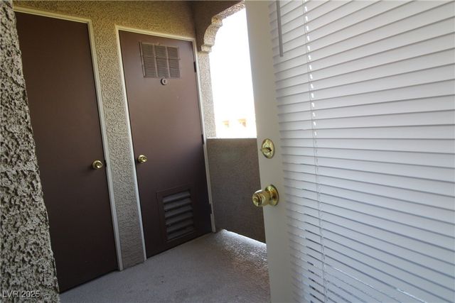 10245 South Maryland Parkway 2193, Las Vegas, NV 89183