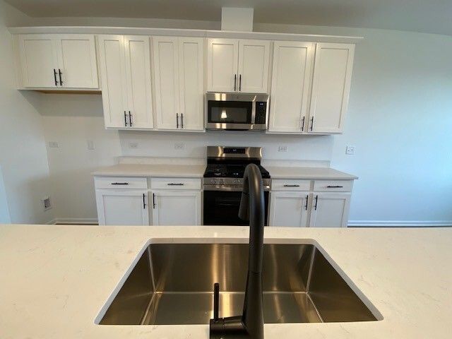 4515 Chelsea Manor Circle 4515, Aurora, IL 60504