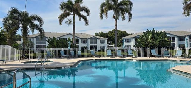 859 Tanbark DR 204, Naples, FL 34108