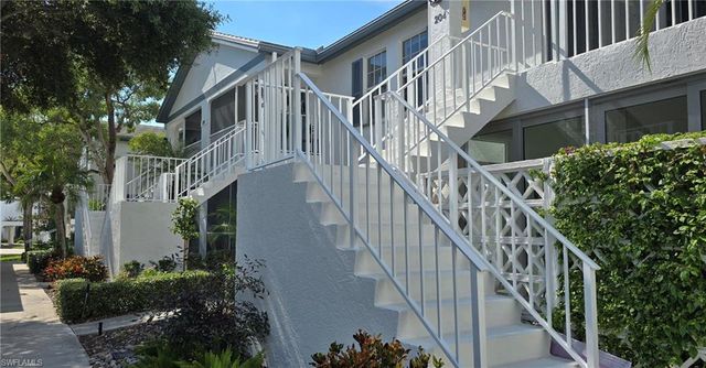 859 Tanbark DR 204, Naples, FL 34108