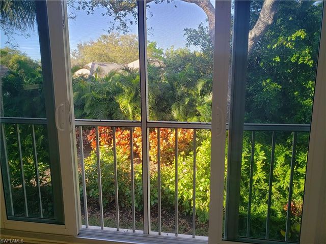 859 Tanbark DR 204, Naples, FL 34108