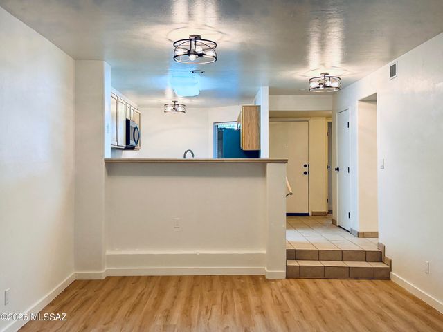 5675 N Camino Esplendora Apt 5126, Tucson, AZ 85718
