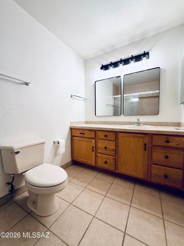 5675 N Camino Esplendora Apt 5126, Tucson, AZ 85718