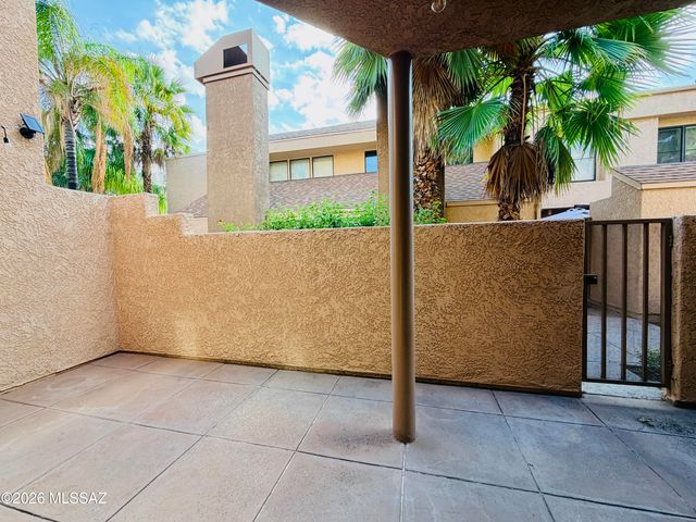 5675 N Camino Esplendora Apt 5126, Tucson, AZ 85718