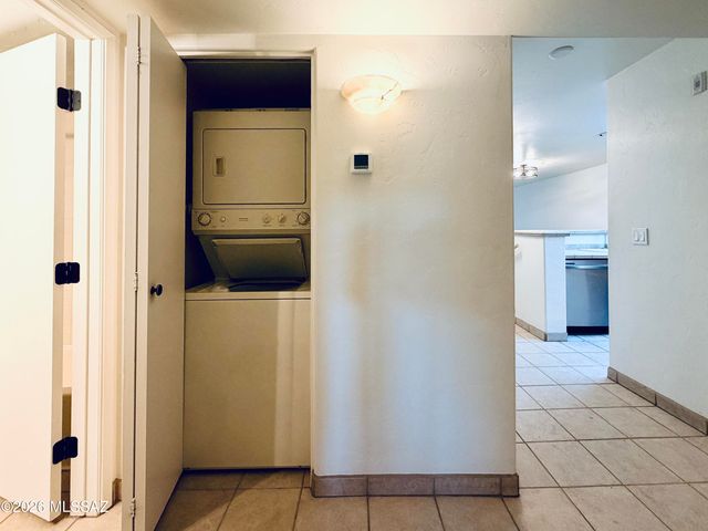 5675 N Camino Esplendora Apt 5126, Tucson, AZ 85718