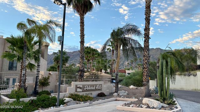 5675 N Camino Esplendora Apt 5126, Tucson, AZ 85718