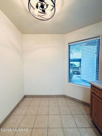 5675 N Camino Esplendora Apt 5126, Tucson, AZ 85718
