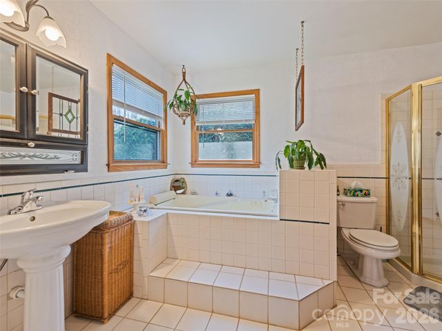 89 Stump Lane, Maggie Valley, NC 28751