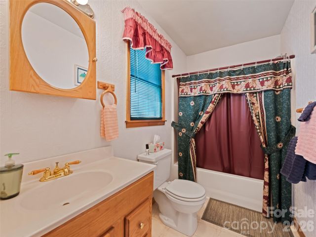 89 Stump Lane, Maggie Valley, NC 28751