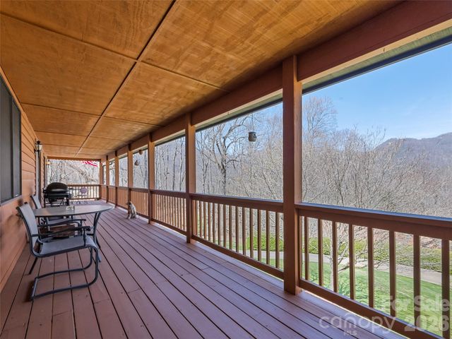89 Stump Lane, Maggie Valley, NC 28751