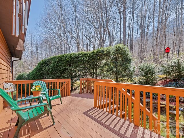 89 Stump Lane, Maggie Valley, NC 28751