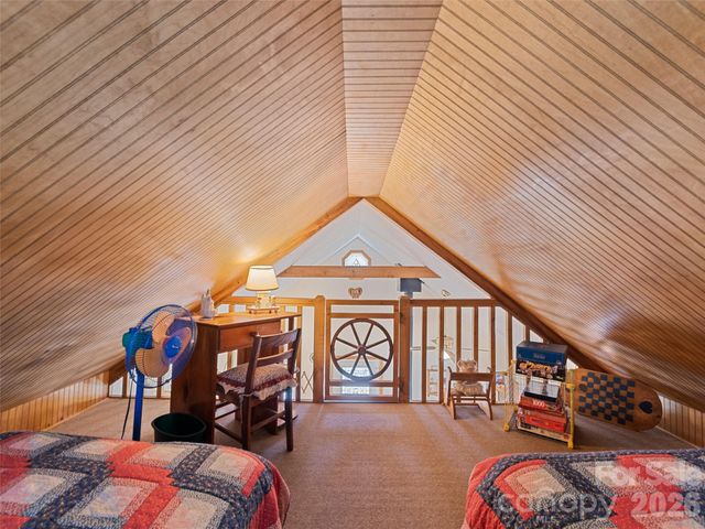 89 Stump Lane, Maggie Valley, NC 28751